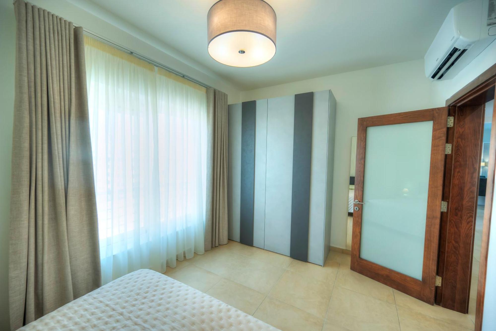 Fort Cambridge Apartments Sliema Exterior photo